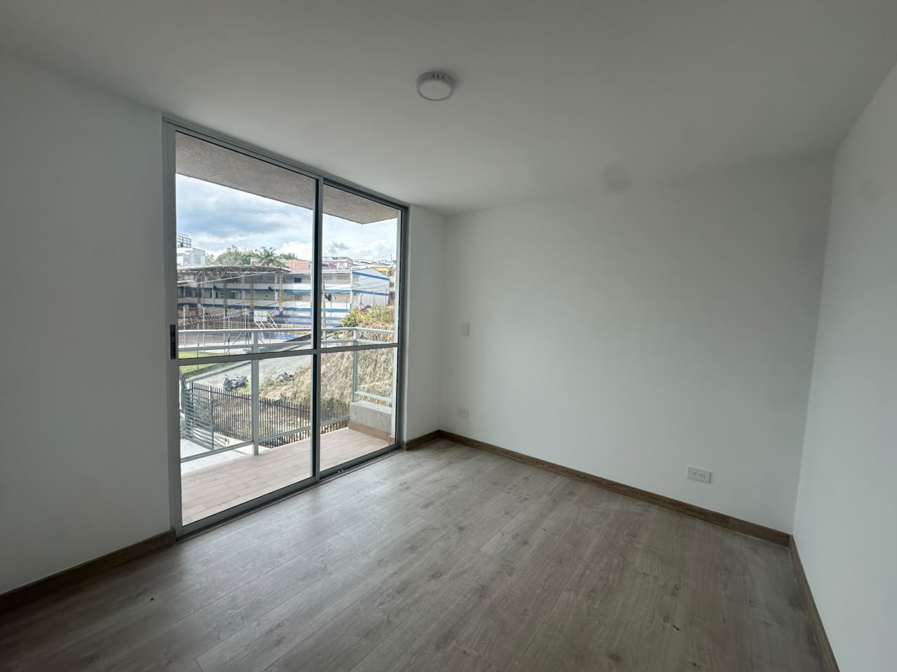 Apartamento en venta en Chipre, Manizales · foto 2 de 9
