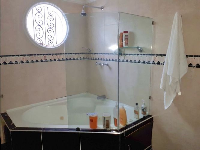 Casa de 4 alcobas en venta en El Ingenio, Cali, 500 m² · foto 12 de 18