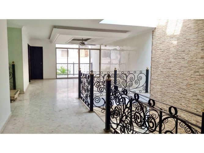 Casa de 4 alcobas en venta en El Ingenio, Cali, 500 m² · foto 13 de 18