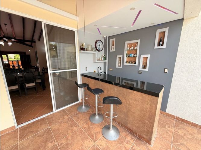 Casa de 7 alcobas en venta en Alfaguara, Jamundí, 1095 m² · foto 9 de 24