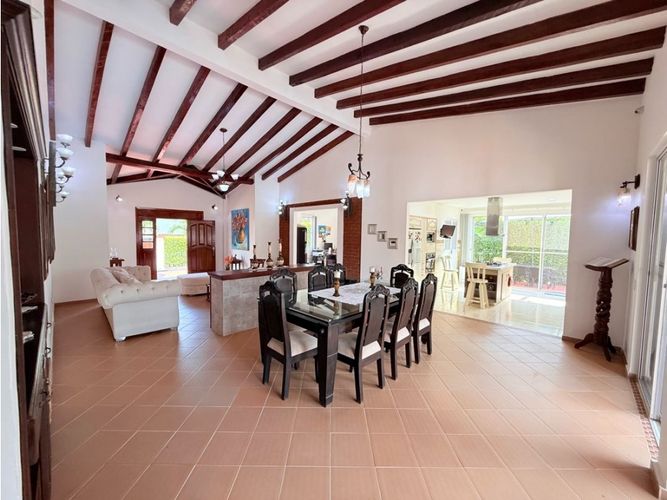 Casa de 7 alcobas en venta en Alfaguara, Jamundí, 1095 m² · foto 18 de 24