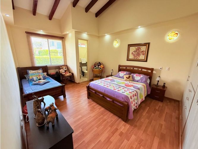 Casa de 7 alcobas en venta en Alfaguara, Jamundí, 1095 m² · foto 21 de 24