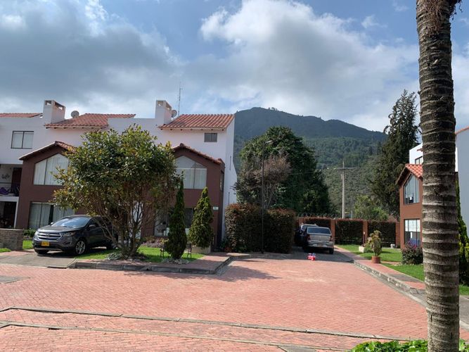 Casa de 3 alcobas en venta en Cota, 144 m² · foto 3 de 19