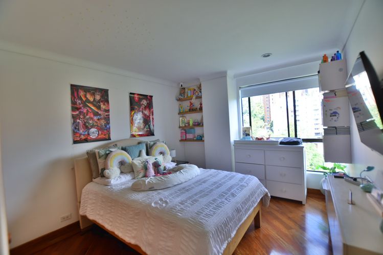 Apartamento de 3 alcobas en venta en La Florida, Medellín, 184 m² · foto 18 de 22