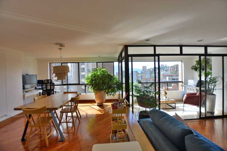 Apartamento de 3 alcobas en venta en La Florida, Medellín, 184 m² · foto 6 de 22