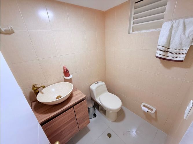 Local en venta en Santa Monica, Cali, 250 m² · foto 18 de 24