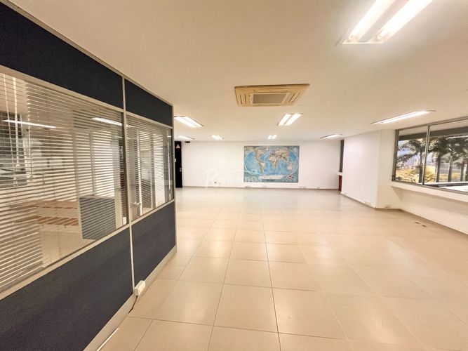 Oficina en arriendo en Milla De Oro, Medellín, 93 m² · foto 2 de 20