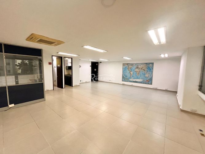 Oficina en arriendo en Milla De Oro, Medellín, 93 m² · foto 17 de 20