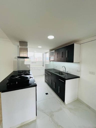 Apartamento en arriendo en La Florida, Medellín · foto 5 de 23