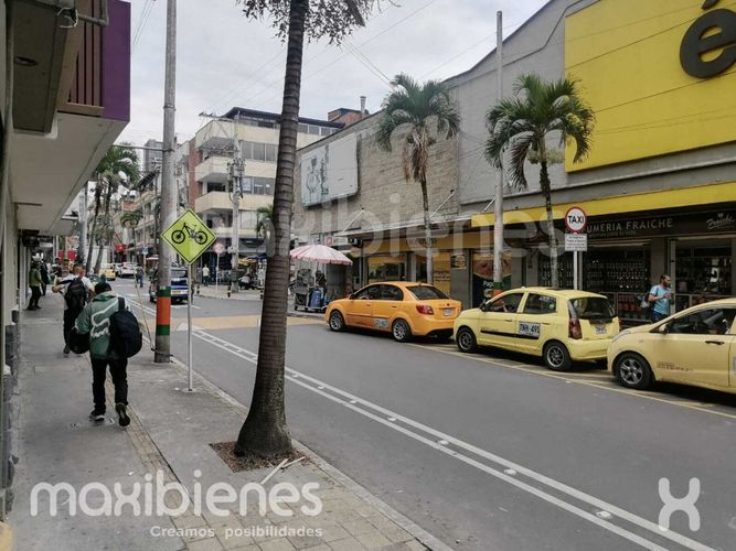 Local en arriendo en Señorial, Envigado, 7 m² · foto 3 de 8