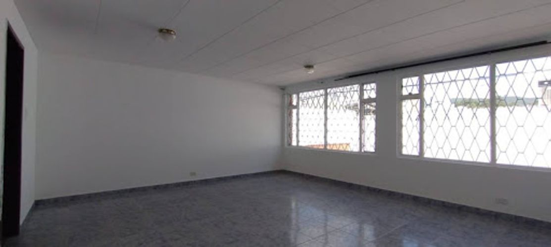 Casa de 5 alcobas en arriendo en Ub Calatrava, Chía, 526 m² · foto 10 de 23