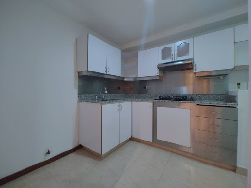 Apartamento en arriendo en Loma Benedictinos, Envigado · foto 4 de 16