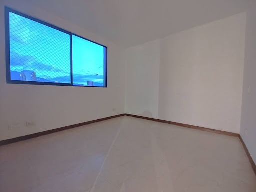 Apartamento en arriendo en Loma Benedictinos, Envigado · foto 10 de 16