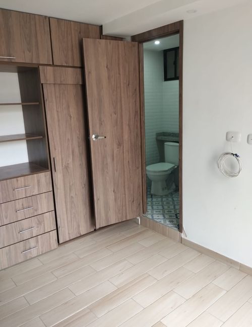Apartamento de 3 alcobas en venta en San Pedro, Madrid, 54 m² · foto 9 de 23