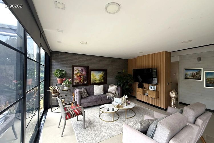 Casa de 4 alcobas en arriendo en Perico, Envigado, 220 m² · foto 3 de 24