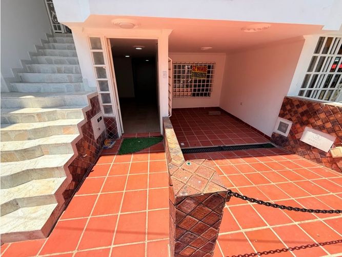 Casa de 8 alcobas en venta en Caney, Cali, 90 m² · foto 2 de 24
