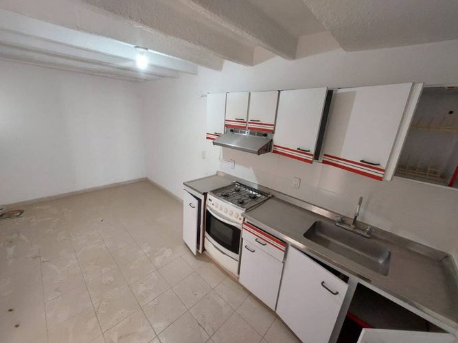 Casa de 4 alcobas en venta en Molinos Altos, Floridablanca, 256 m² · foto 4 de 18