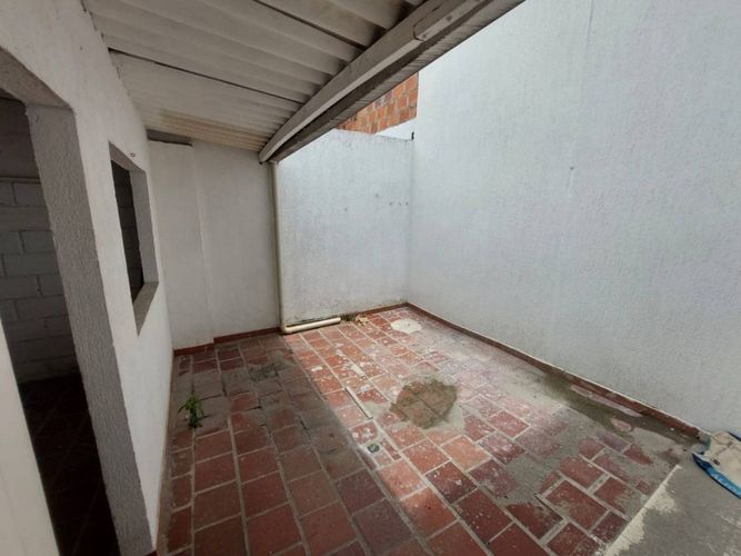 Casa de 4 alcobas en venta en Molinos Altos, Floridablanca, 256 m² · foto 6 de 18