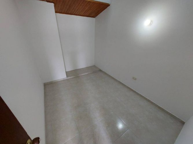 Casa de 4 alcobas en venta en Molinos Altos, Floridablanca, 256 m² · foto 11 de 18