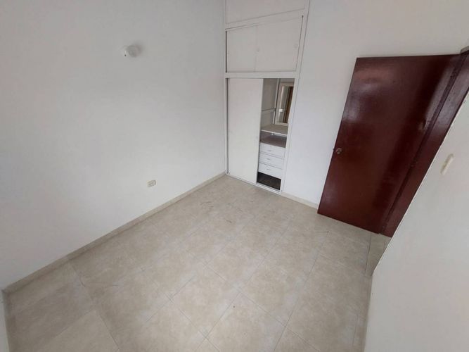 Casa de 4 alcobas en venta en Molinos Altos, Floridablanca, 256 m² · foto 15 de 18
