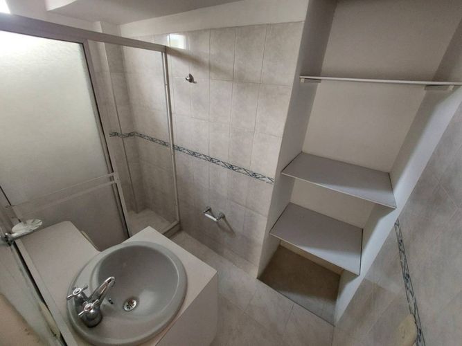 Casa de 4 alcobas en venta en Molinos Altos, Floridablanca, 256 m² · foto 17 de 18