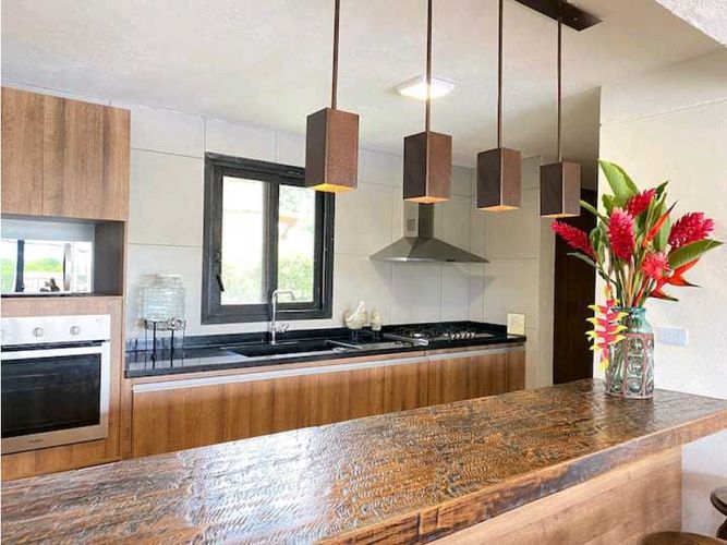 Casa de 5 alcobas en venta en Kerman, Armenia, 398 m² · foto 3 de 21