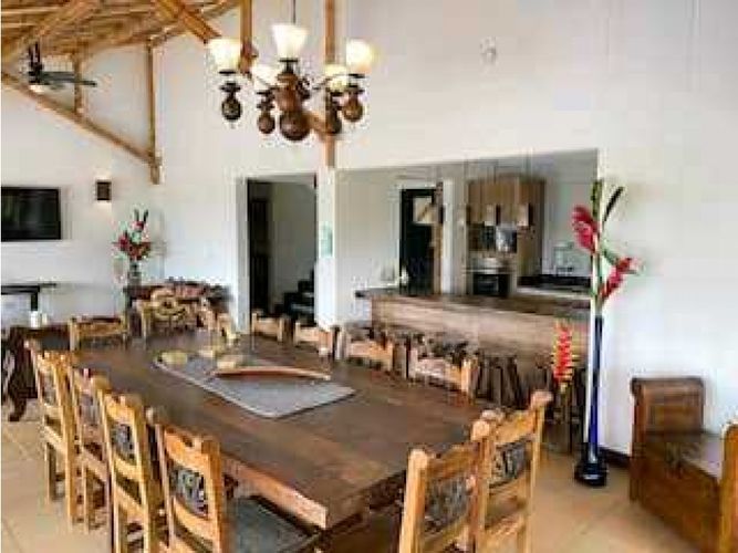 Casa de 5 alcobas en venta en Kerman, Armenia, 398 m² · foto 5 de 21