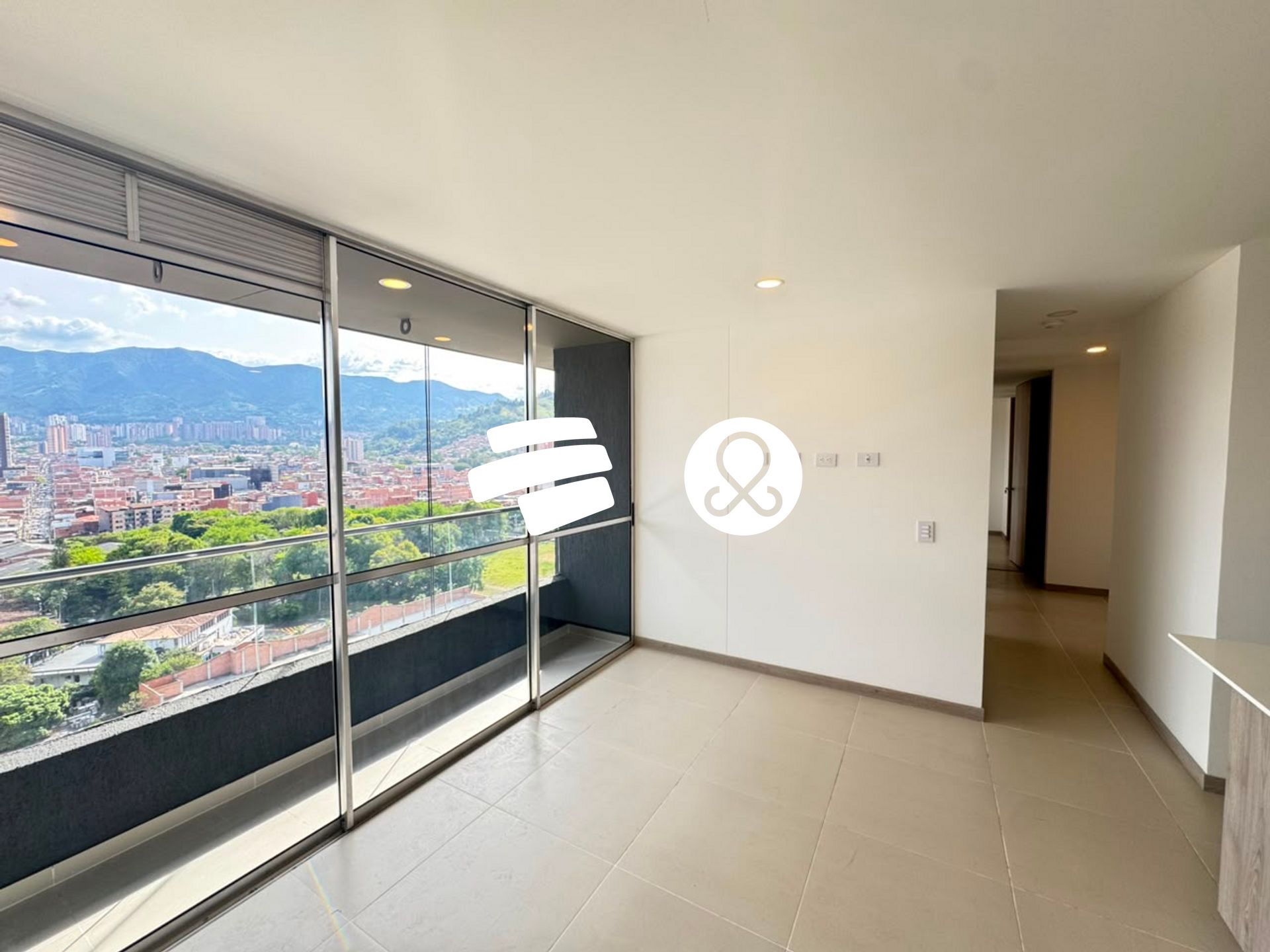 Apartamento en venta en Suramérica, Itagüí · foto 3 de 17
