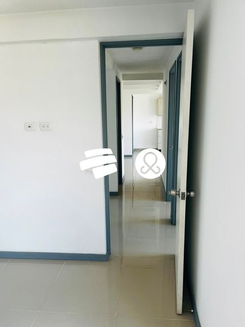 Apartamento de 3 alcobas en venta en Madera, Bello, 65 m² · foto 12 de 15