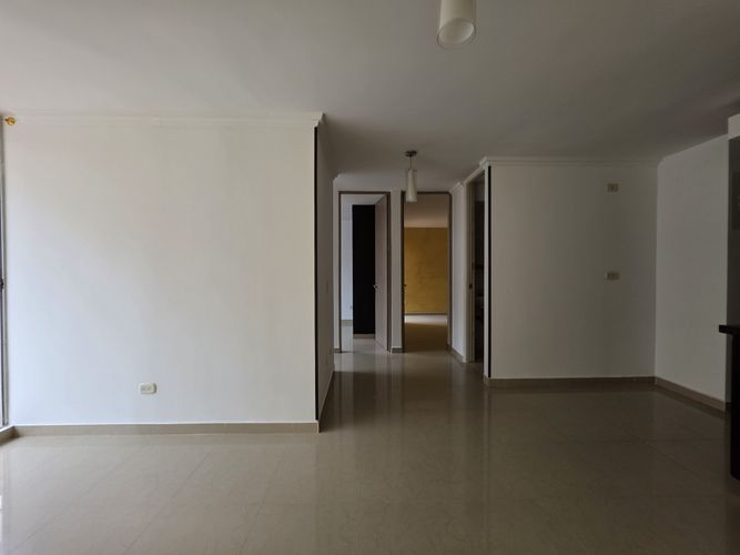 Apartamento de 2 alcobas en venta en Valle Del Lili, Cali, 56 m² · foto 6 de 15