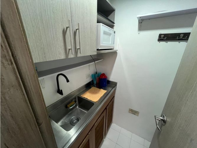 Oficina en arriendo en Milla De Oro, Medellín, 49 m² · foto 6 de 7