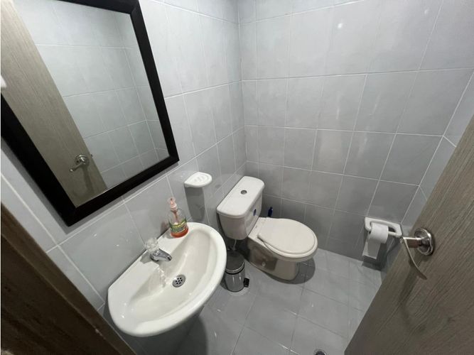 Oficina en arriendo en Milla De Oro, Medellín, 49 m² · foto 7 de 7
