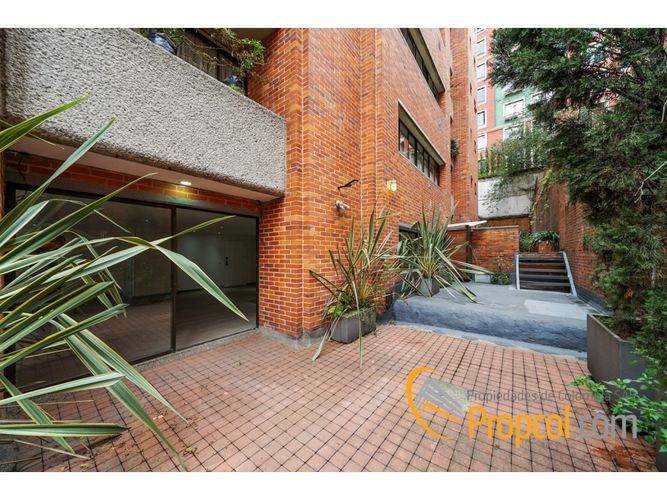 Apartamento de 3 alcobas en venta en Los Rosales, Bogotá, 214 m² · foto 8 de 18