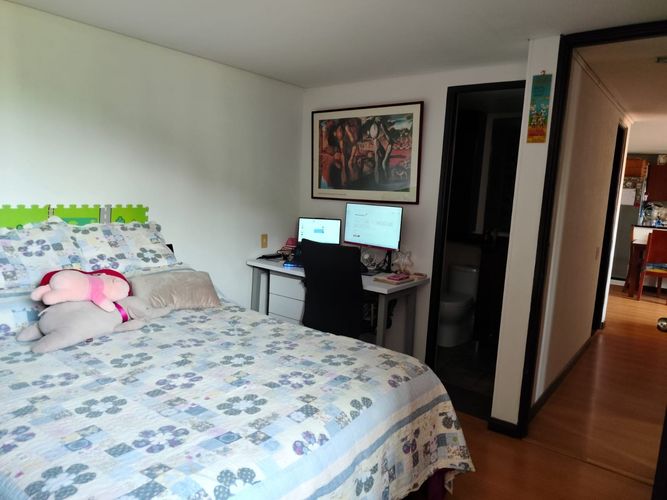 Apartamento en venta en Loma De Los Bernal, Medellín · foto 9 de 17
