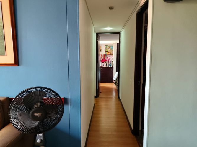 Apartamento en venta en Loma De Los Bernal, Medellín · foto 15 de 17