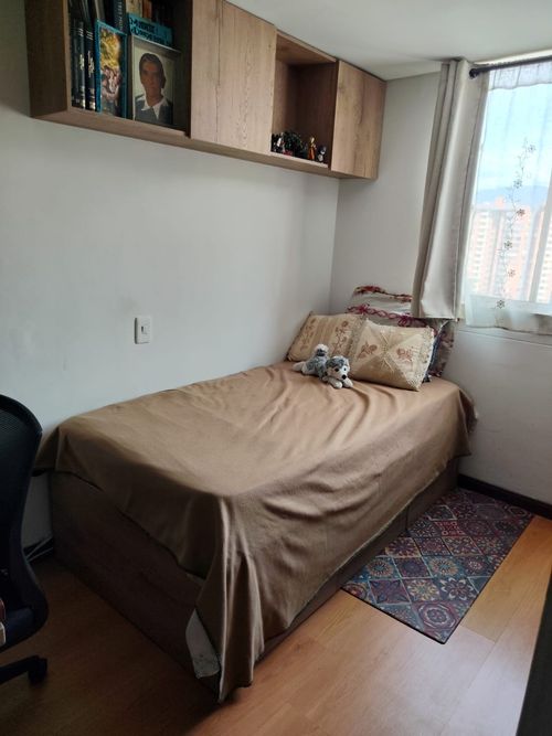 Apartamento en venta en Loma De Los Bernal, Medellín · foto 11 de 17