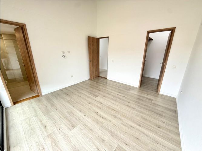 Casa de 3 alcobas en venta en La Ceja, 136 m² · foto 13 de 14