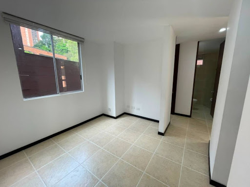 Apartamento en arriendo en Villa Carlota, Medellín · foto 7 de 18