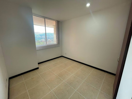 Apartamento en arriendo en Villa Carlota, Medellín · foto 9 de 18
