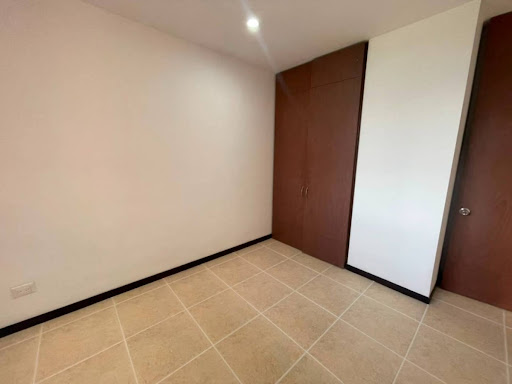 Apartamento en arriendo en Villa Carlota, Medellín · foto 10 de 18