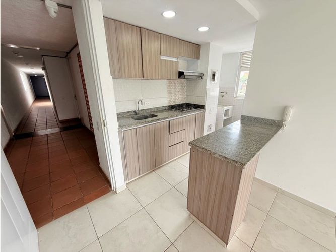 Apartamento de 3 alcobas en venta en Ciudad Pacífica, Cali, 56 m² · foto 2 de 12