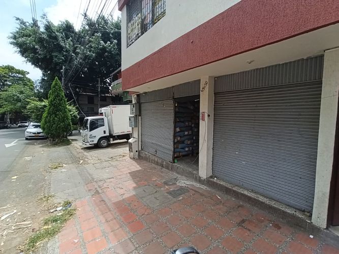 Local en arriendo en La América, Medellín, 330 m² · foto 2 de 7