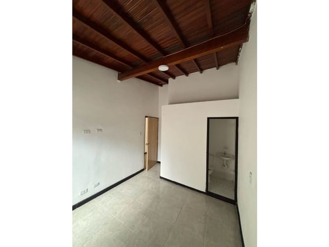 Local en arriendo en Calasanz, Medellín, 23 m² · foto 5 de 11