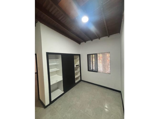 Local en arriendo en Calasanz, Medellín, 23 m² · foto 7 de 11