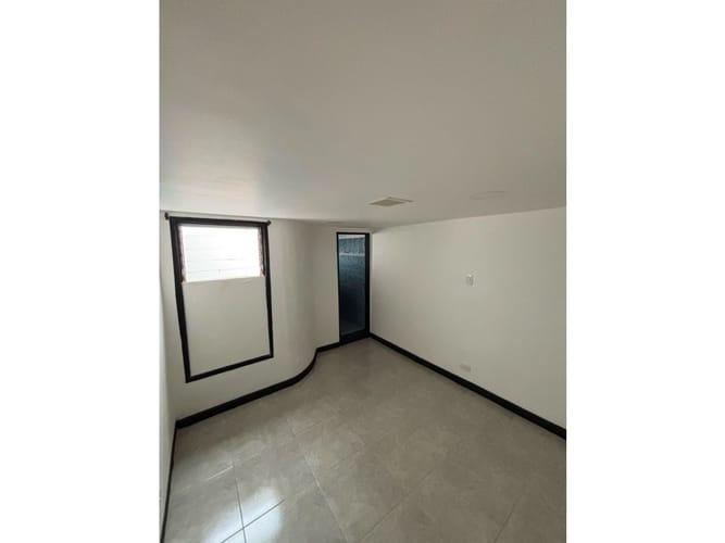 Local en arriendo en Calasanz, Medellín, 23 m² · foto 8 de 11