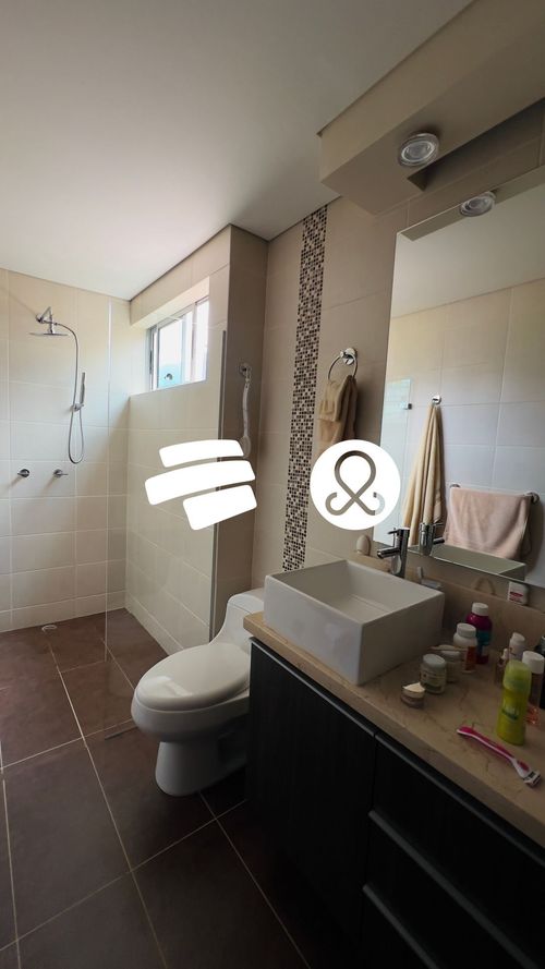Apartamento en venta en El Poblado, Medellín · foto 12 de 19