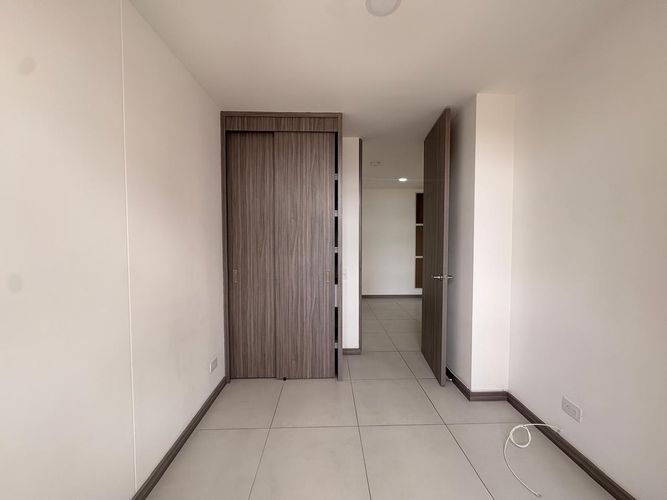 Apartamento de 3 alcobas en arriendo en Maria Auxiliadora, Sabaneta, 75 m² · foto 8 de 18