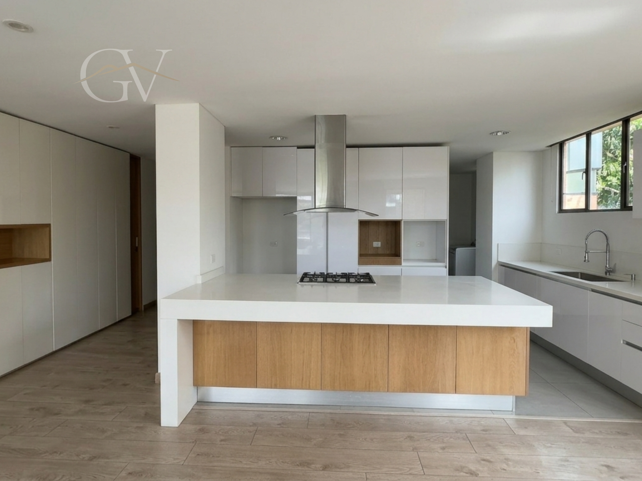 Apartamento en venta en Los Rosales, Bogotá · foto 4 de 21