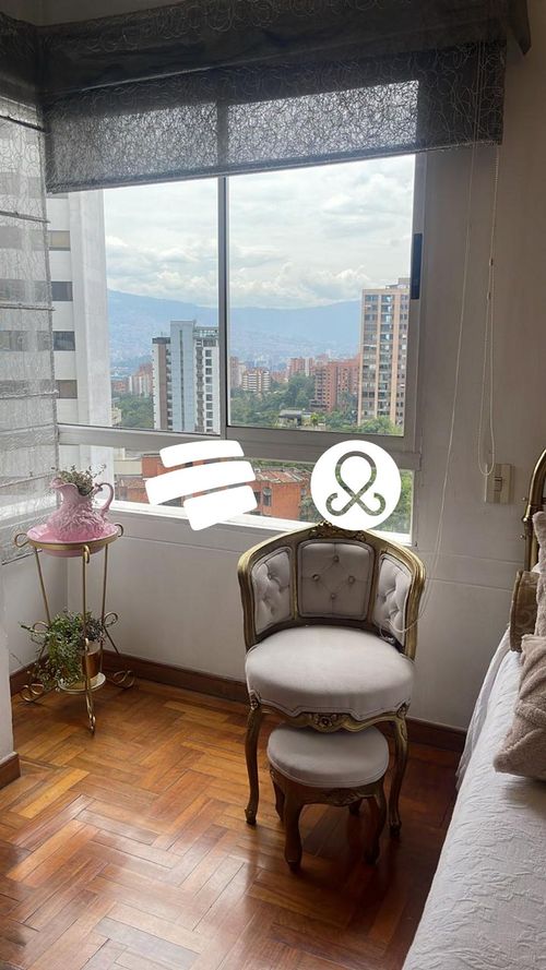 Apartamento de 3 alcobas en venta en Urbanización Las Cumbres, Medellín, 177 m² · foto 5 de 17
