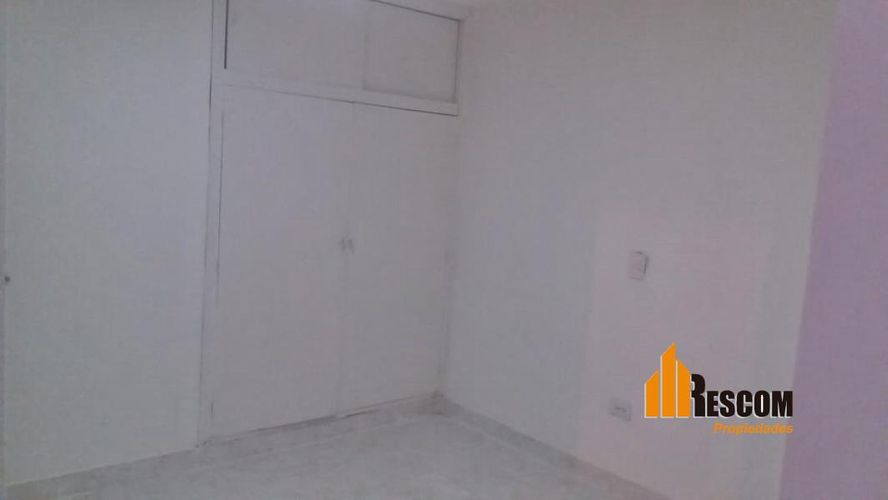 Casa de 5 alcobas en venta en Calasanz, Medellín, 196 m² · foto 7 de 19